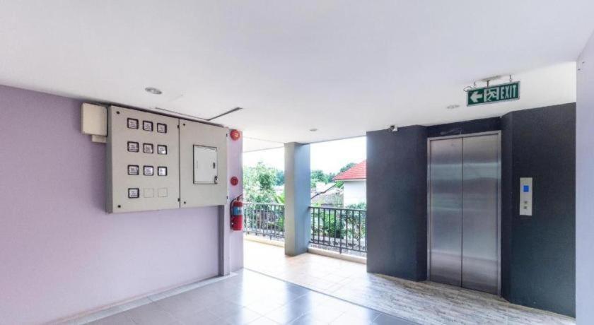 Hotel V Place