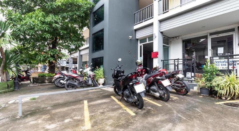 V Place Hotel 3*