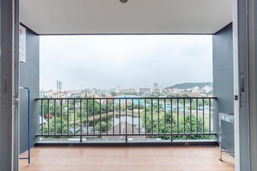 V Place 3* Pattaya