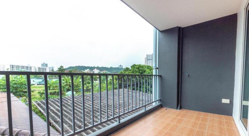V Place 3* Pattaya